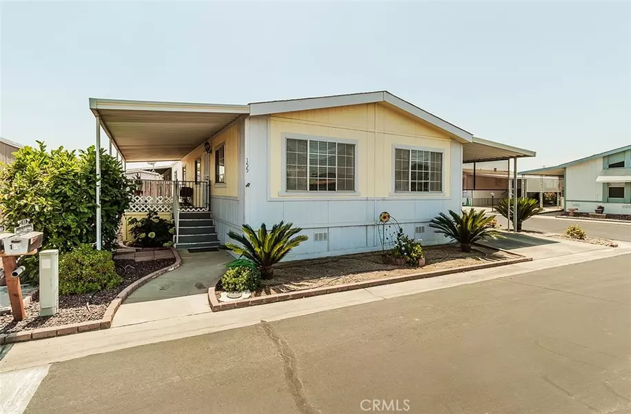 1551 6Th Avenue DR #155, Kingsburg, CA 93631