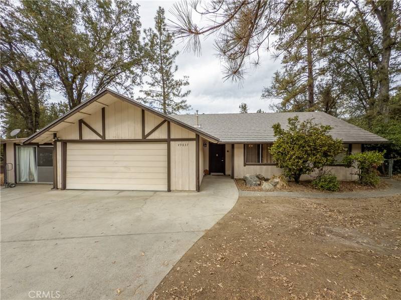 49837 Canoga DR, Oakhurst, CA 93644