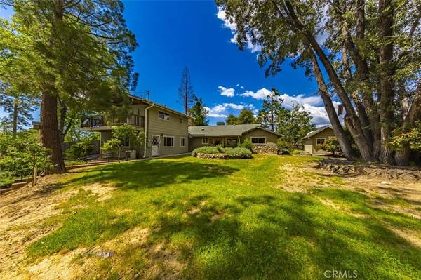 51739 Cedar DR, Oakhurst, CA 93644