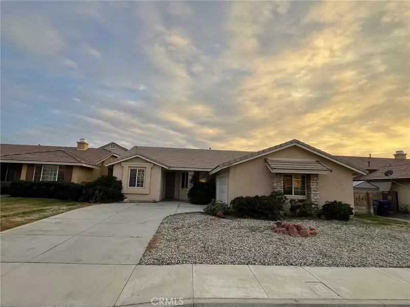 5844 Marseilles DR, Palmdale, CA 93552