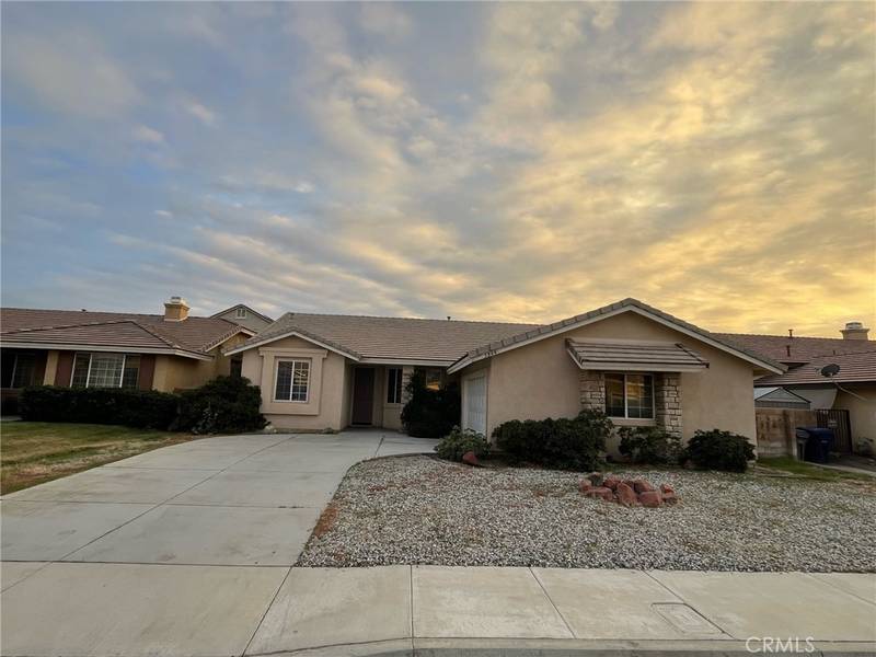 5844 Marseilles DR, Palmdale, CA 93552