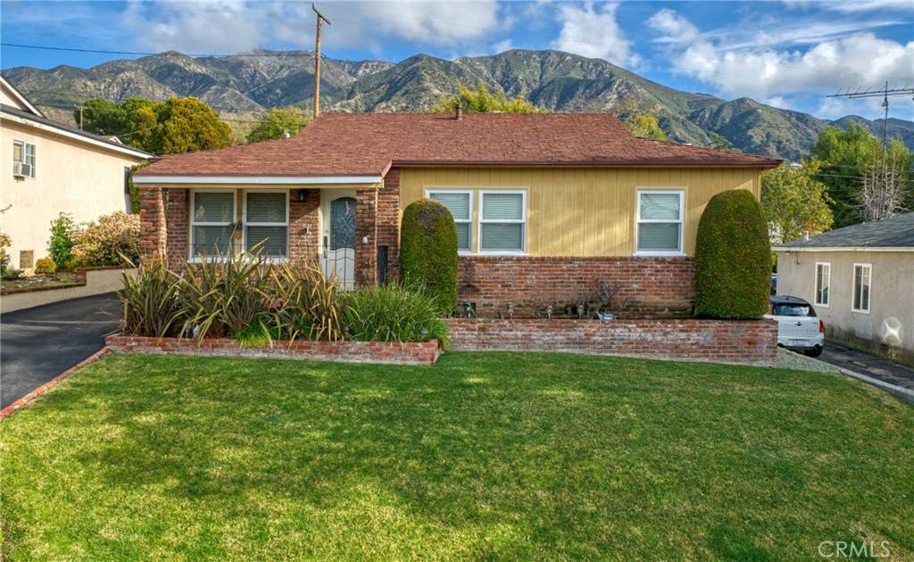 La Crescenta, CA 91214,3329 Santa Carlotta ST