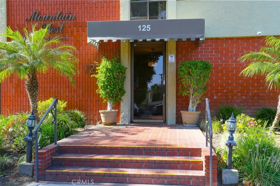 125 W Mountain ST #111, Glendale, CA 91202