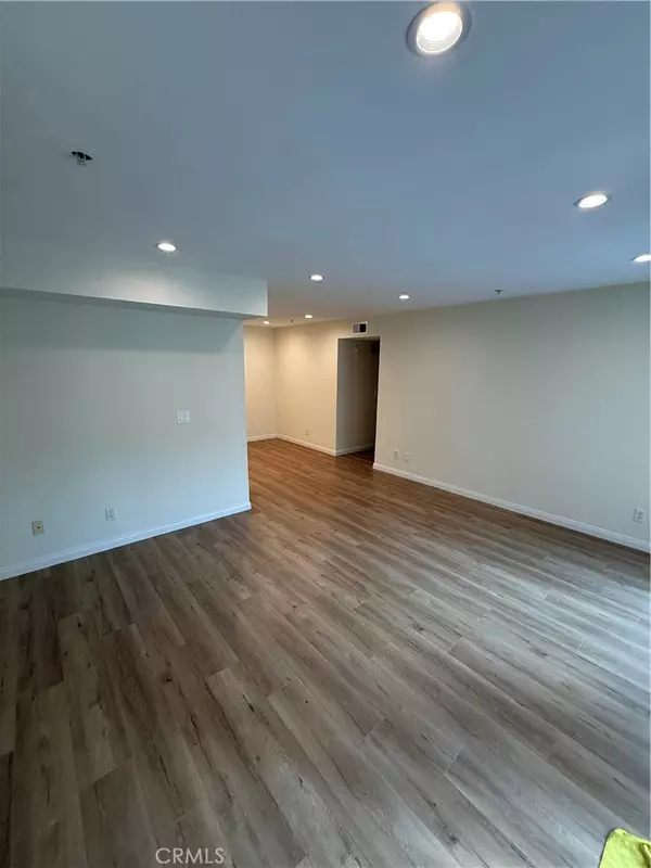 Glendale, CA 91204,116 W Maple ST #6