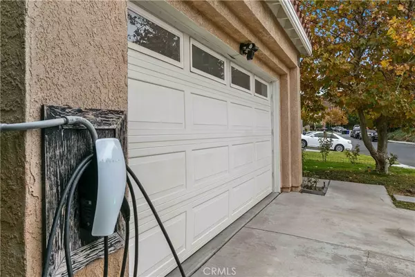 Newhall, CA 91321,19329 Santa Maria DR