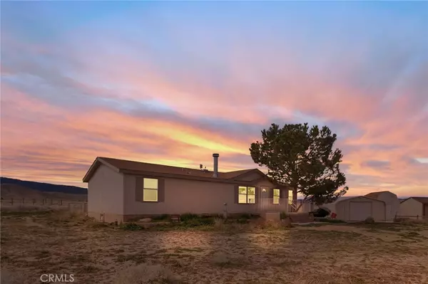 49611 Three Points RD, Lancaster, CA 93536