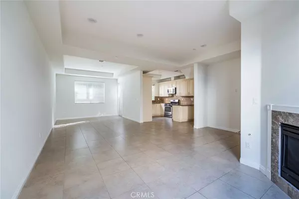 Glendale, CA 91206,1315 Stanley AVE #103