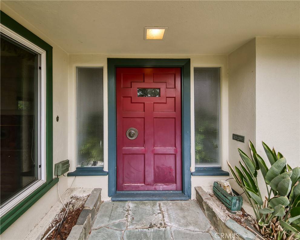 Los Angeles, CA 90041,1401 Hill DR