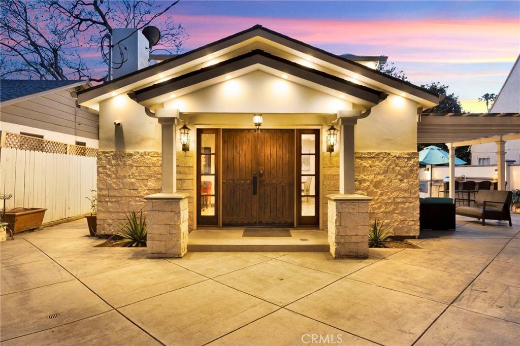 Studio City, CA 91604,3815 Laurel Canyon BLVD