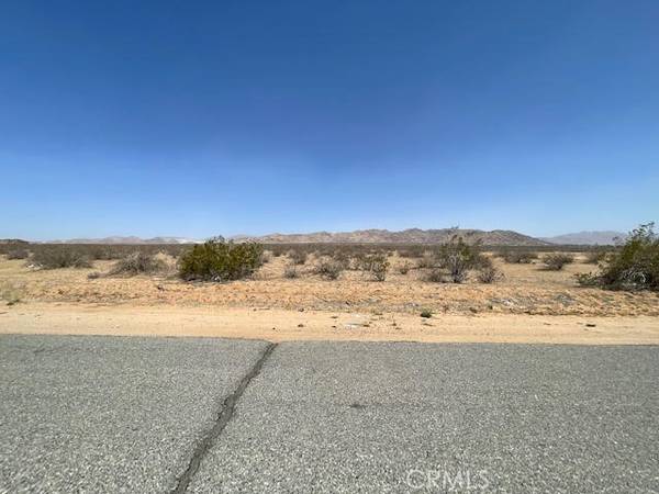 Apple Valley, CA 92307,0 Navajo Road