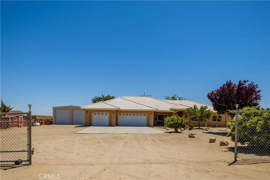 Phelan, CA 92371,9485 Middleton RD