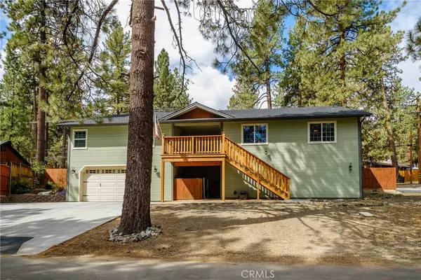 Wrightwood, CA 92397,1383 Helen ST