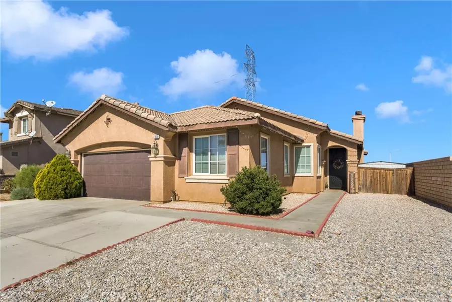 11698 Danielle DR, Adelanto, CA 92301