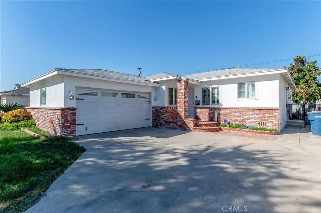 Bellflower, CA 90706,10457 Hopland ST