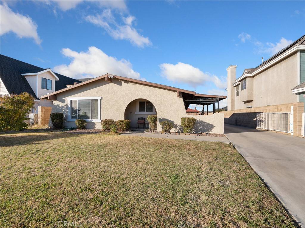 17930 Lakeview DR, Victorville, CA 92395
