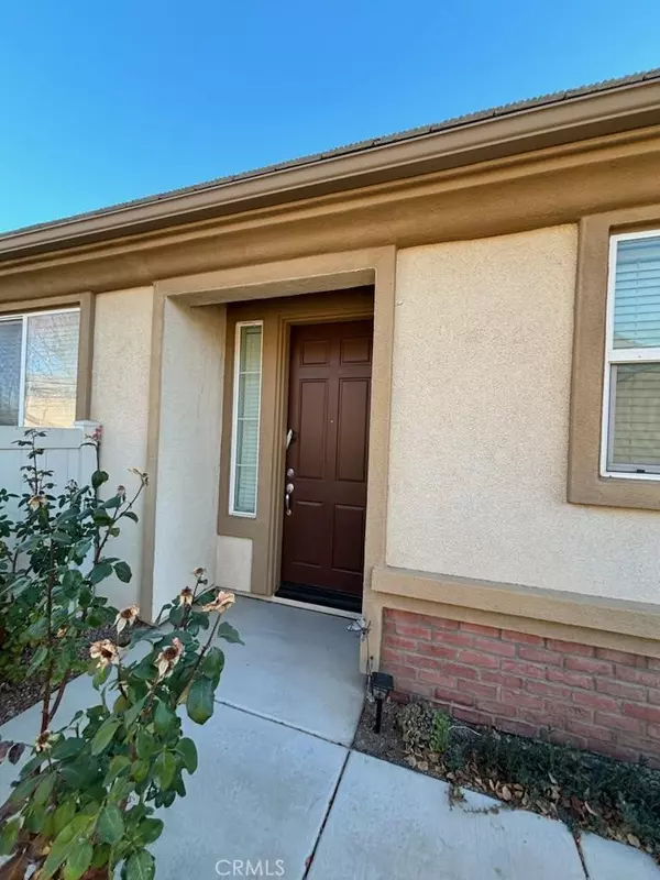 11065 Waterwood ST, Apple Valley, CA 92308