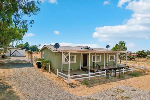 7276 Phelan RD, Phelan, CA 92371