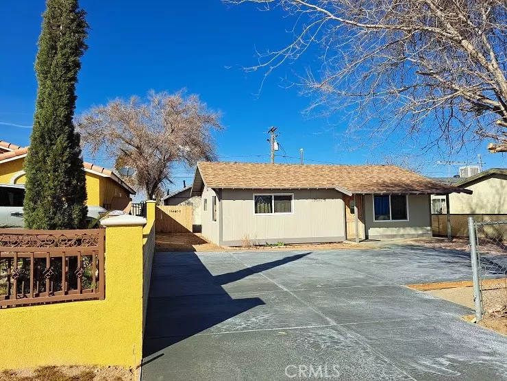 16440 Pine ST, Hesperia, CA 92345