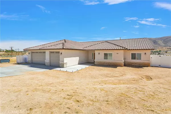 Apple Valley, CA 92308,22445 Pacific ST