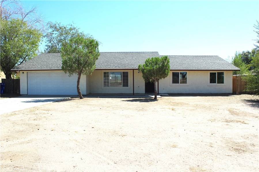 13933 Quinnault RD, Apple Valley, CA 92307