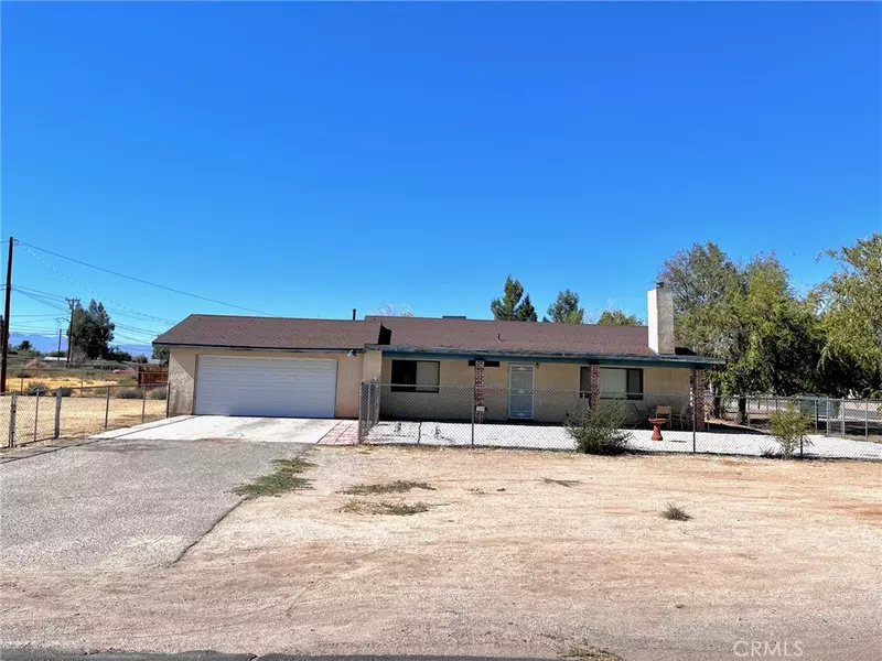 21963 Goshute AVE, Apple Valley, CA 92307