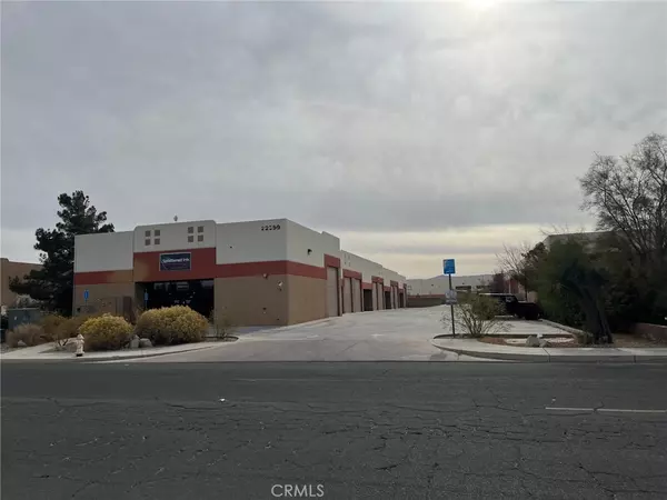 22399 Powhatan RD, Apple Valley, CA 92308