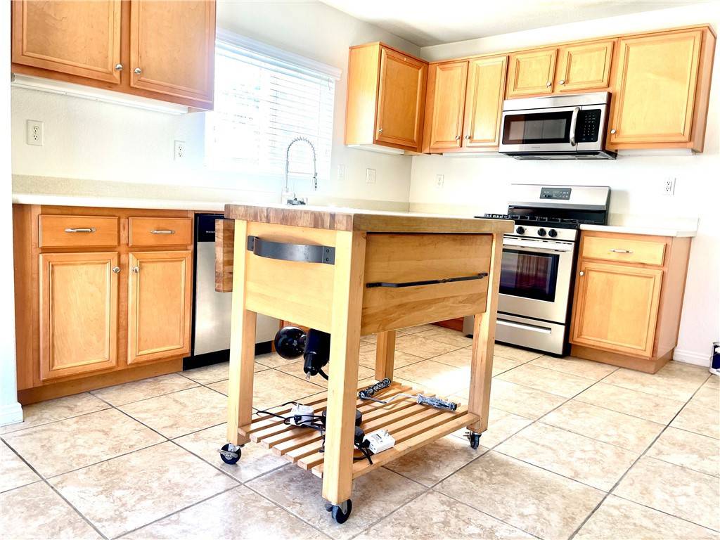 Hesperia, CA 92344,13118 Cerritos CT