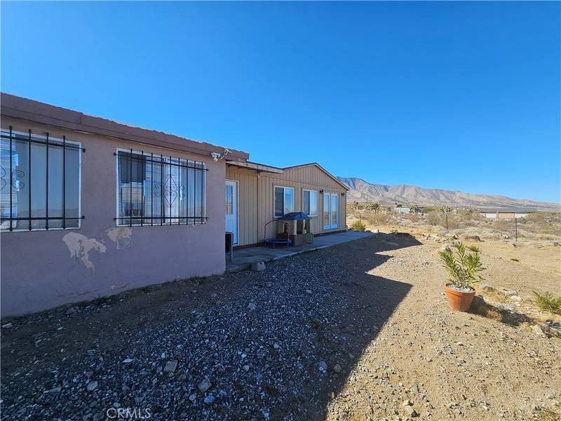 31940 Zircon RD, Lucerne Valley, CA 92356