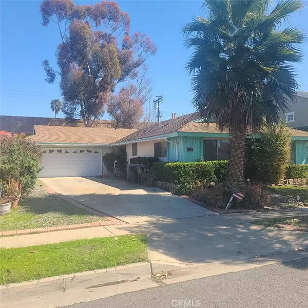 952 Cheyenne ST, Costa Mesa, CA 92626