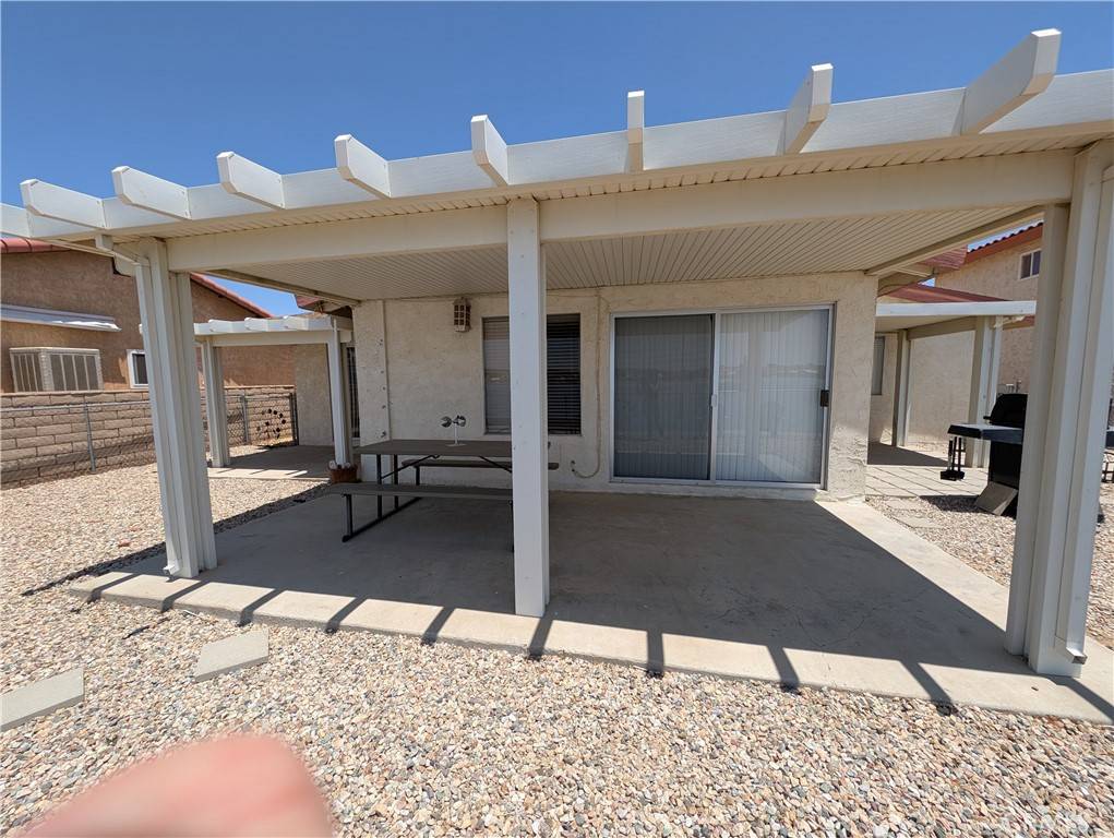 Helendale, CA 92342,26602 Blue Water RD