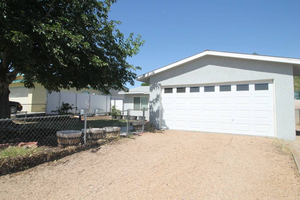 Barstow, CA 92311,308 Muir AVE