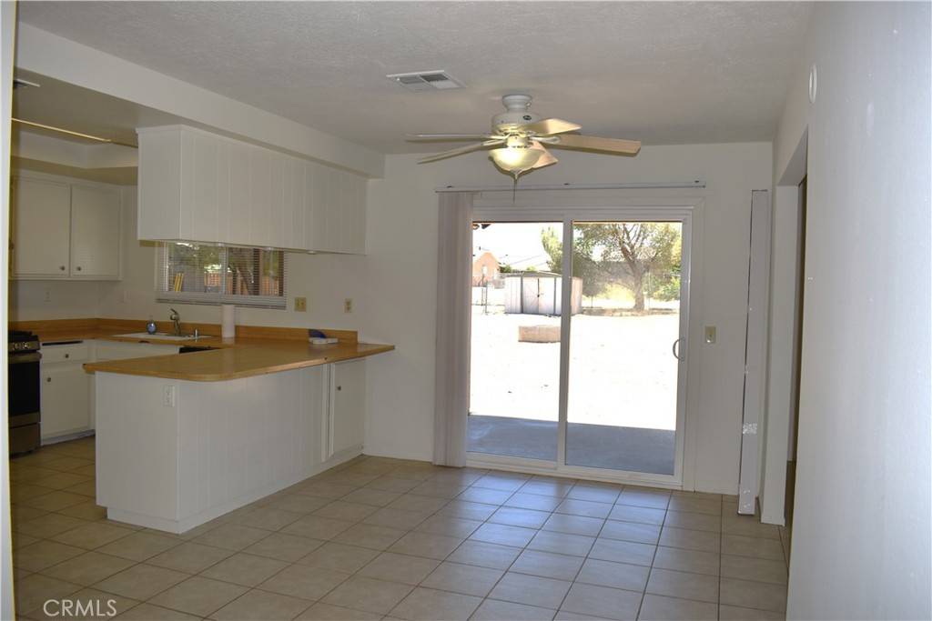Hesperia, CA 92345,18107 Sycamore ST