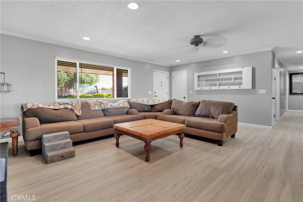 Hesperia, CA 92345,15680 Larch ST