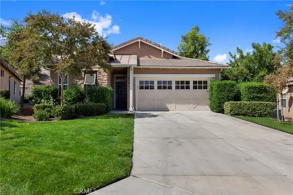 Corona, CA 92883,24463 Roses CT