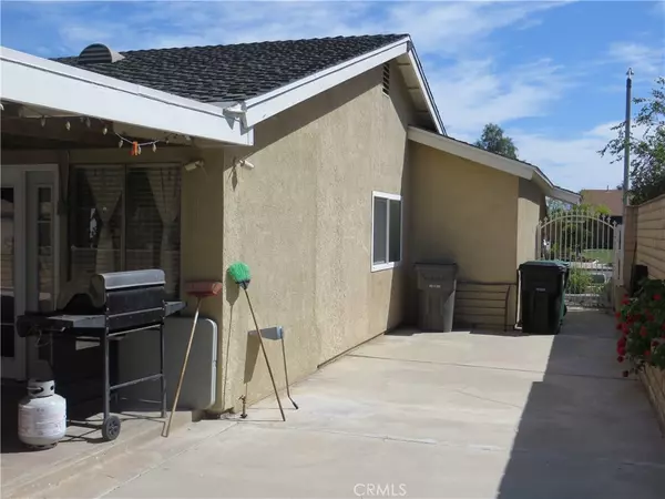 Corona, CA 92879,1610 Hemlock CIR