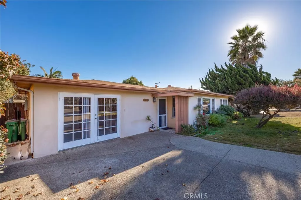 Carlsbad, CA 92008,5120 Los Robles DR