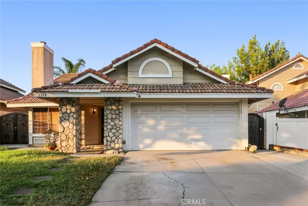 Corona, CA 92882,3374 Fallenleaf DR