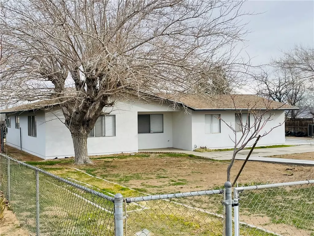 Hesperia, CA 92345,16420 Cashew ST