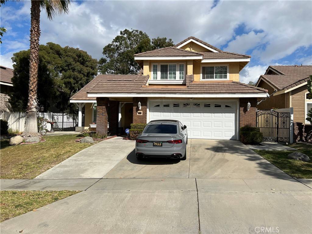 2261 Whiteoak LN, Corona, CA 92882