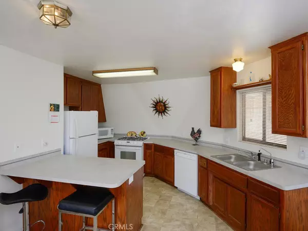 Phelan, CA 92371,10042 Alta Mesa AVE