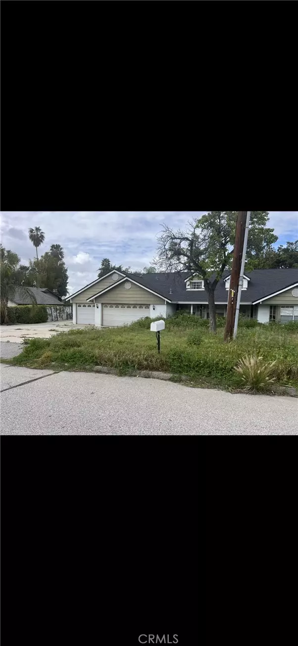 Riverside, CA 92503,11051 Cleveland AVE