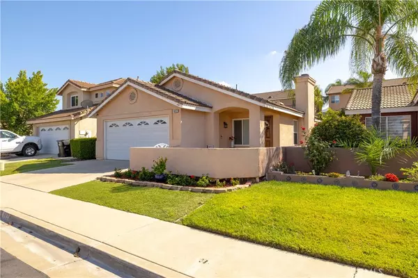 Corona, CA 92881,842 Poppyseed LN