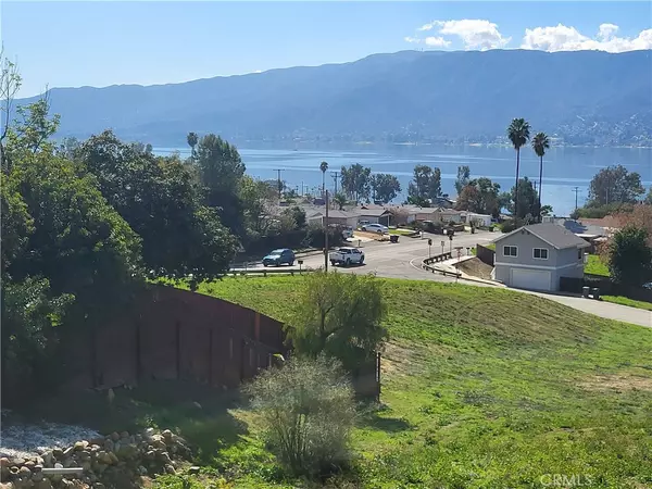 Lake Elsinore, CA 92530,0 HILL AVE