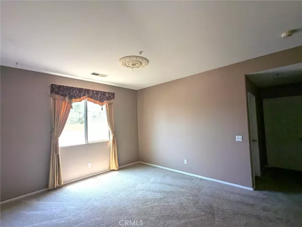 Fontana, CA 92336,5181 La Sarre DR