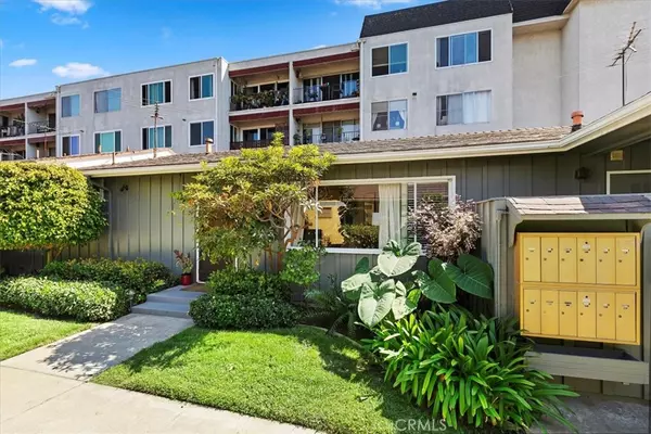 Long Beach, CA 90814,374 Carroll Park E #3