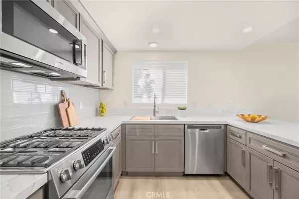 La Habra, CA 90631,1731 Pine DR