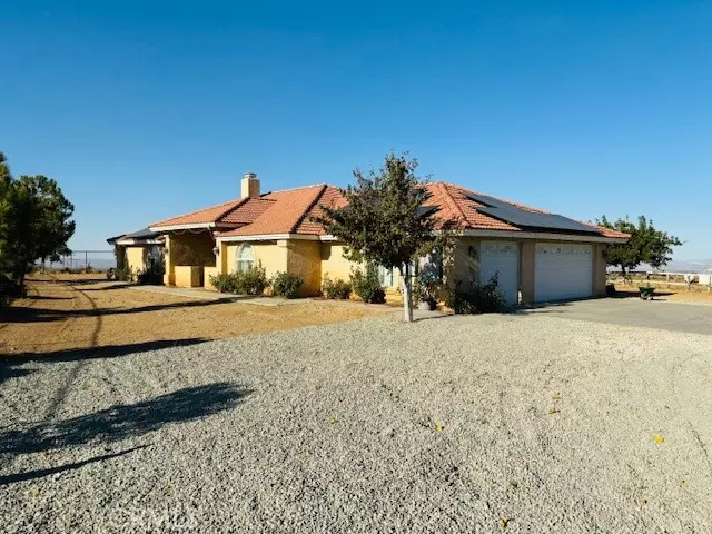 Phelan, CA 92371,8225 Ailanthus ST