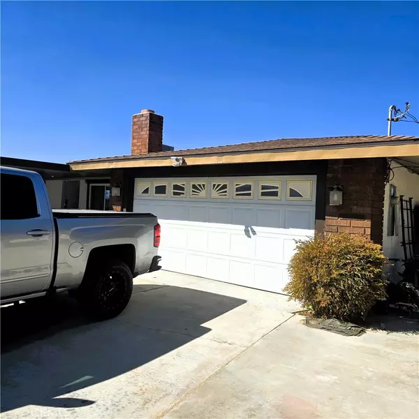 Apple Valley, CA 92307,15433 Idaho LN