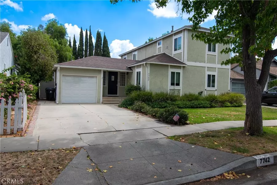 7742 Midfield AVE, Westchester, CA 90045