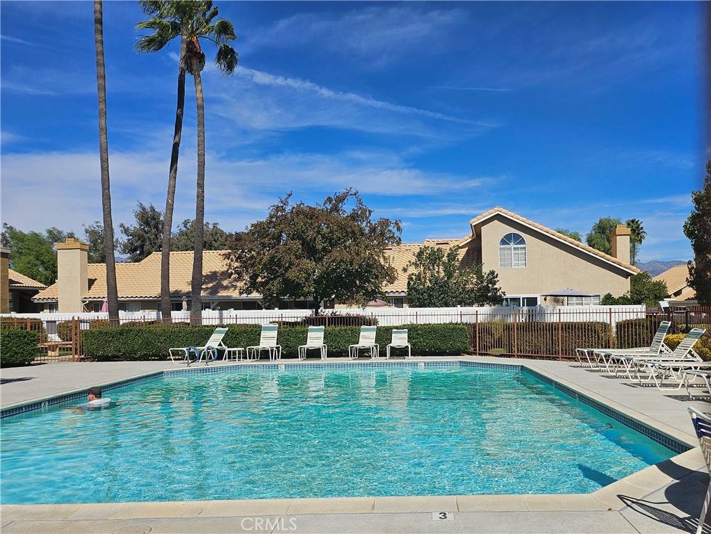 Banning, CA 92220,5403 Moody DR